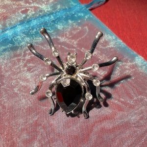 Spider ring